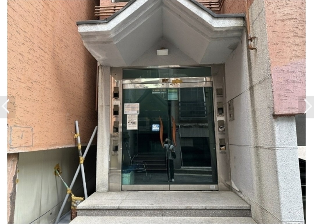 Post image 8