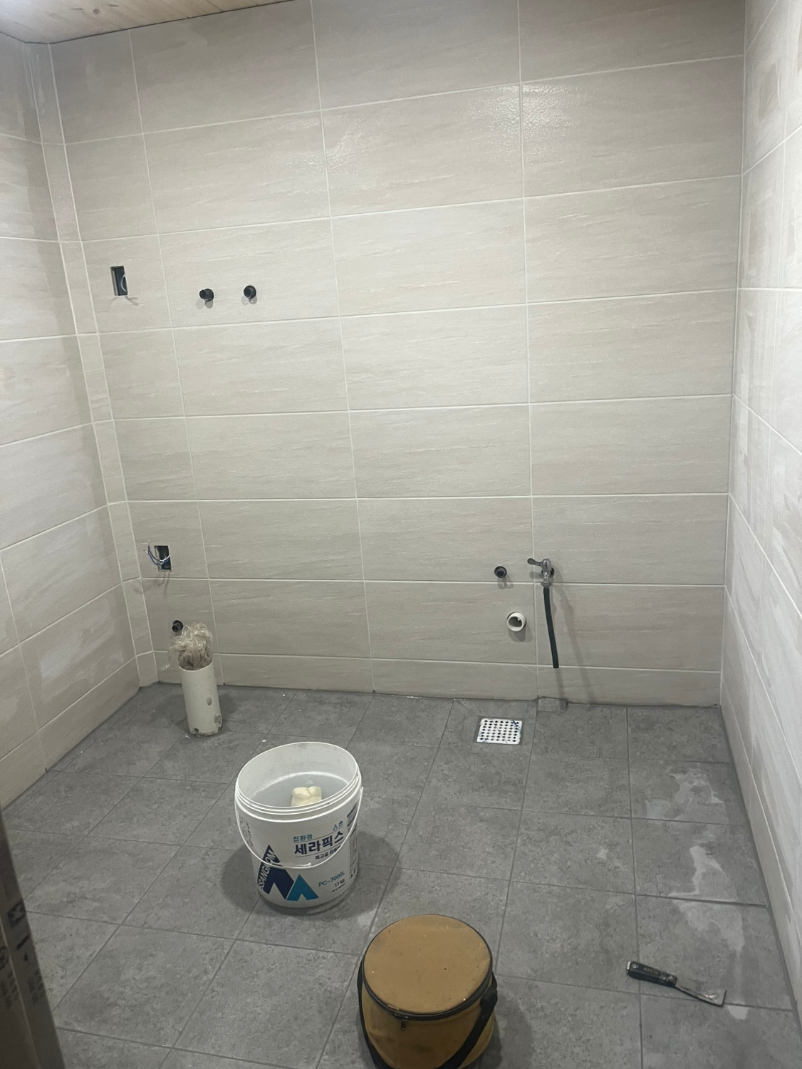 Post image 7