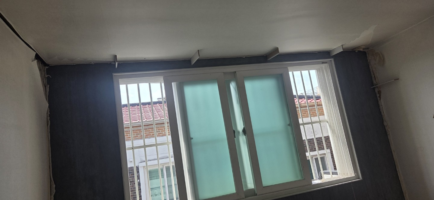 Post image 6