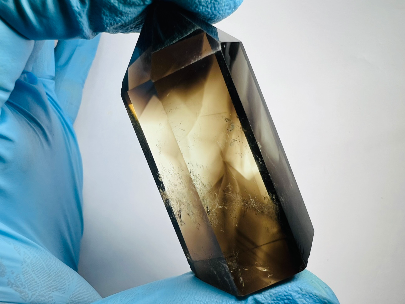 천연 완드 포인트 (스모키 쿼츠)