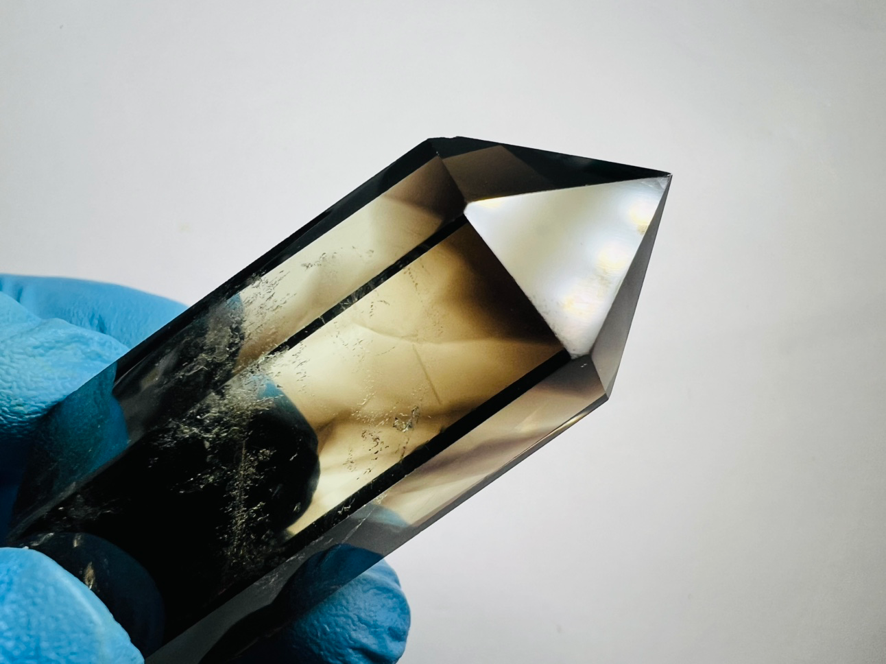 천연 완드 포인트 (스모키 쿼츠)