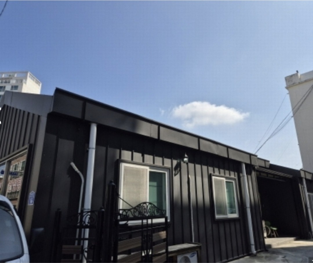 Post image 5