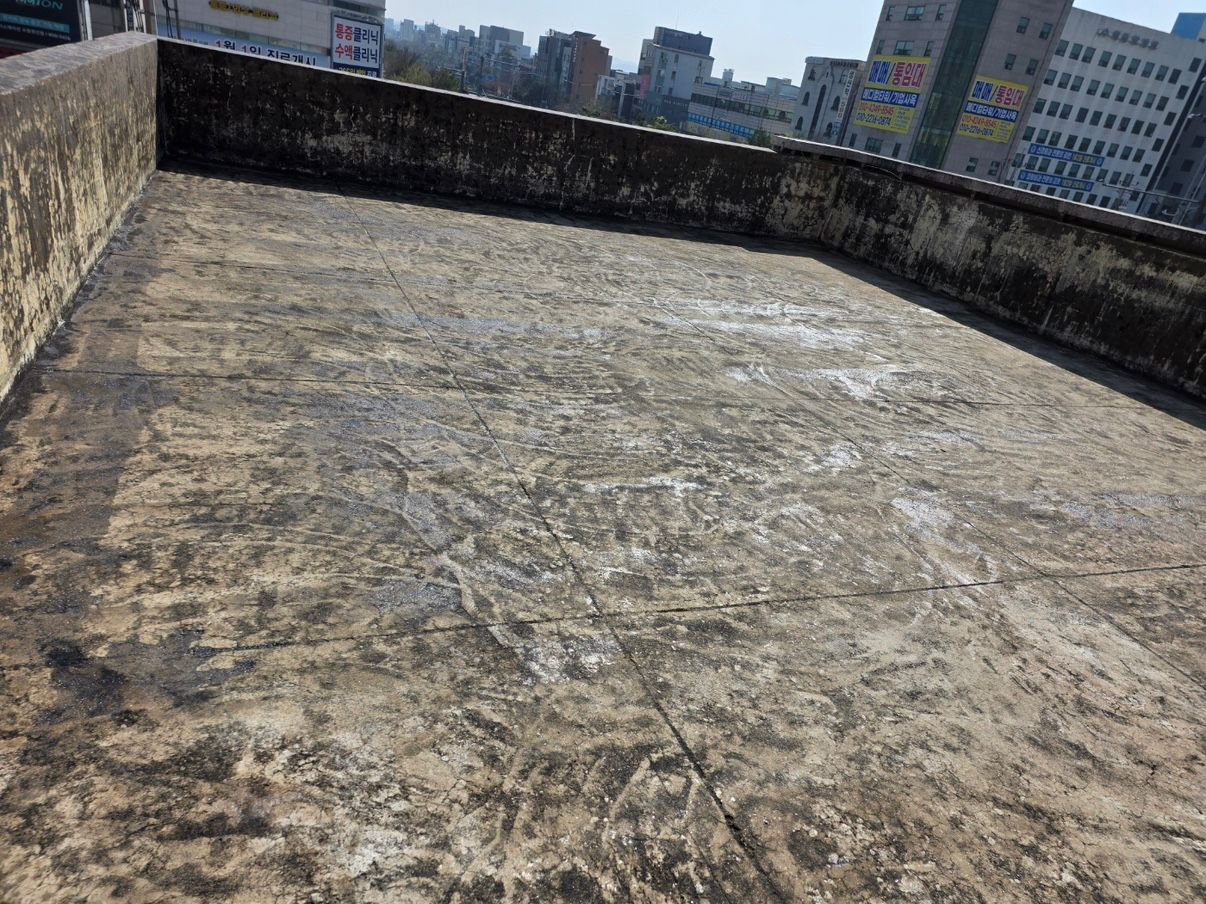 Post image 11
