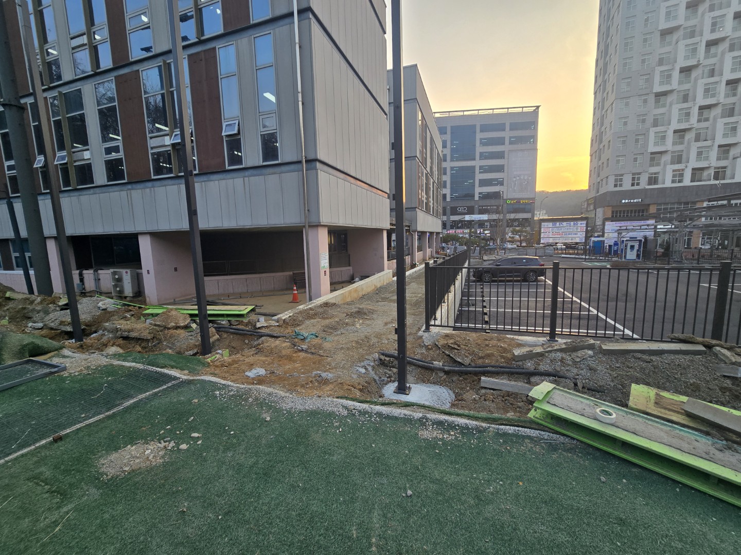 동백2동 주민센터 풋살장 근황 ㅠ