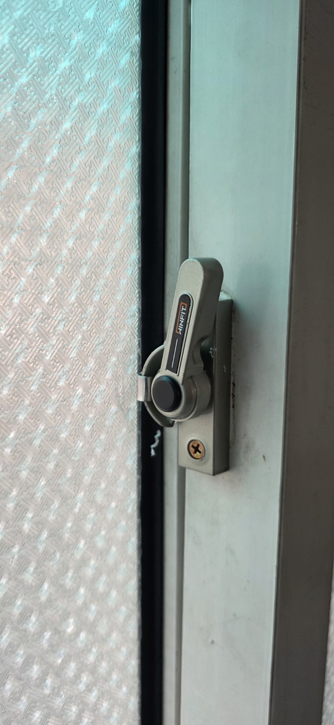 Post image 6