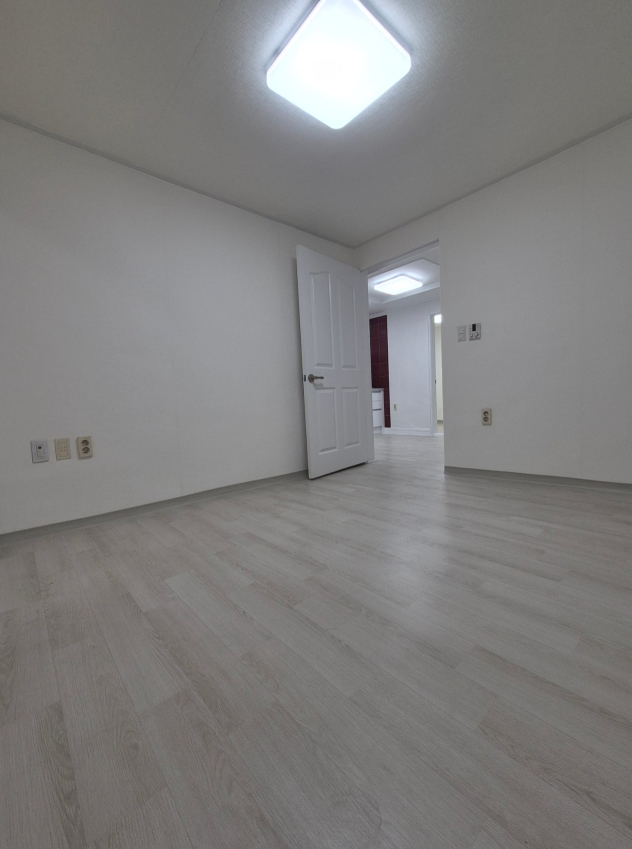 Post image 44