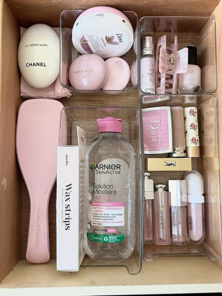 화장대 추구미 ⋅˚₊‧ ଳ ‧₊˚ ⋅와 현실 화장대 (me)