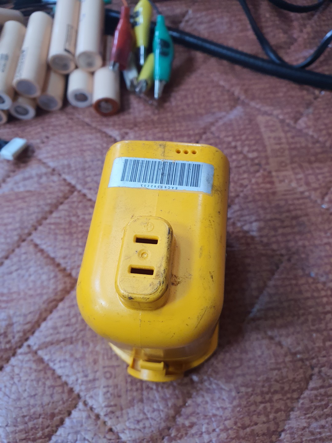 DIY 배터리 교체, 성공 vs 실패? 💡