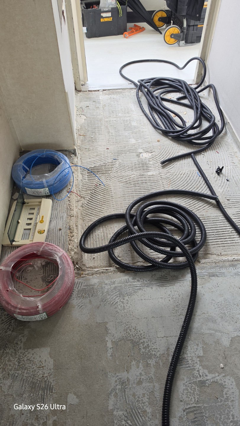 Post image 4