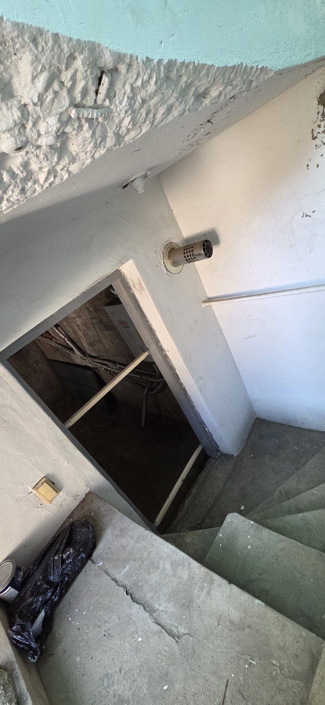 Post image 7