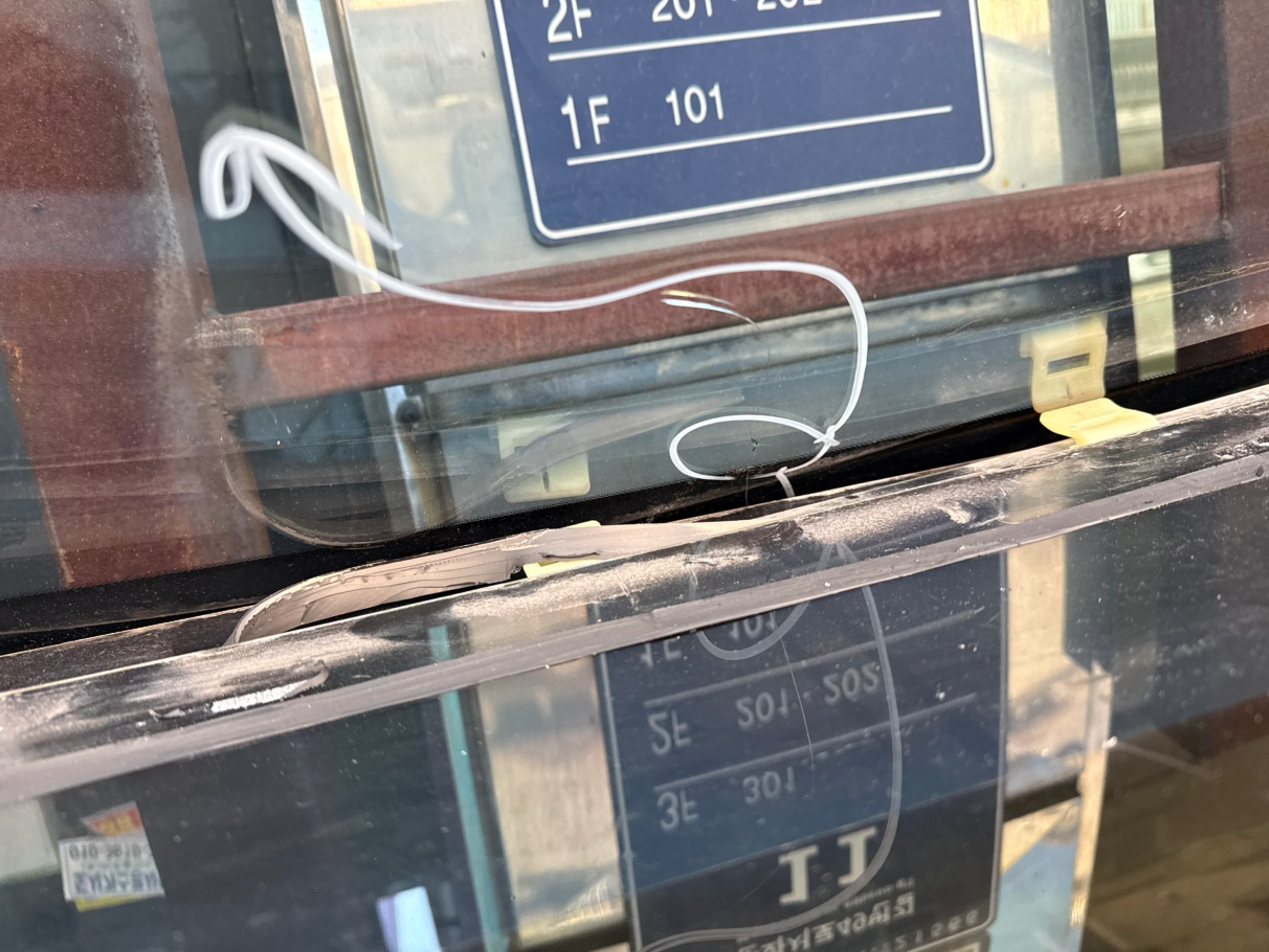 싼타페 dm 앞유리창 교체,썬팅 시공!