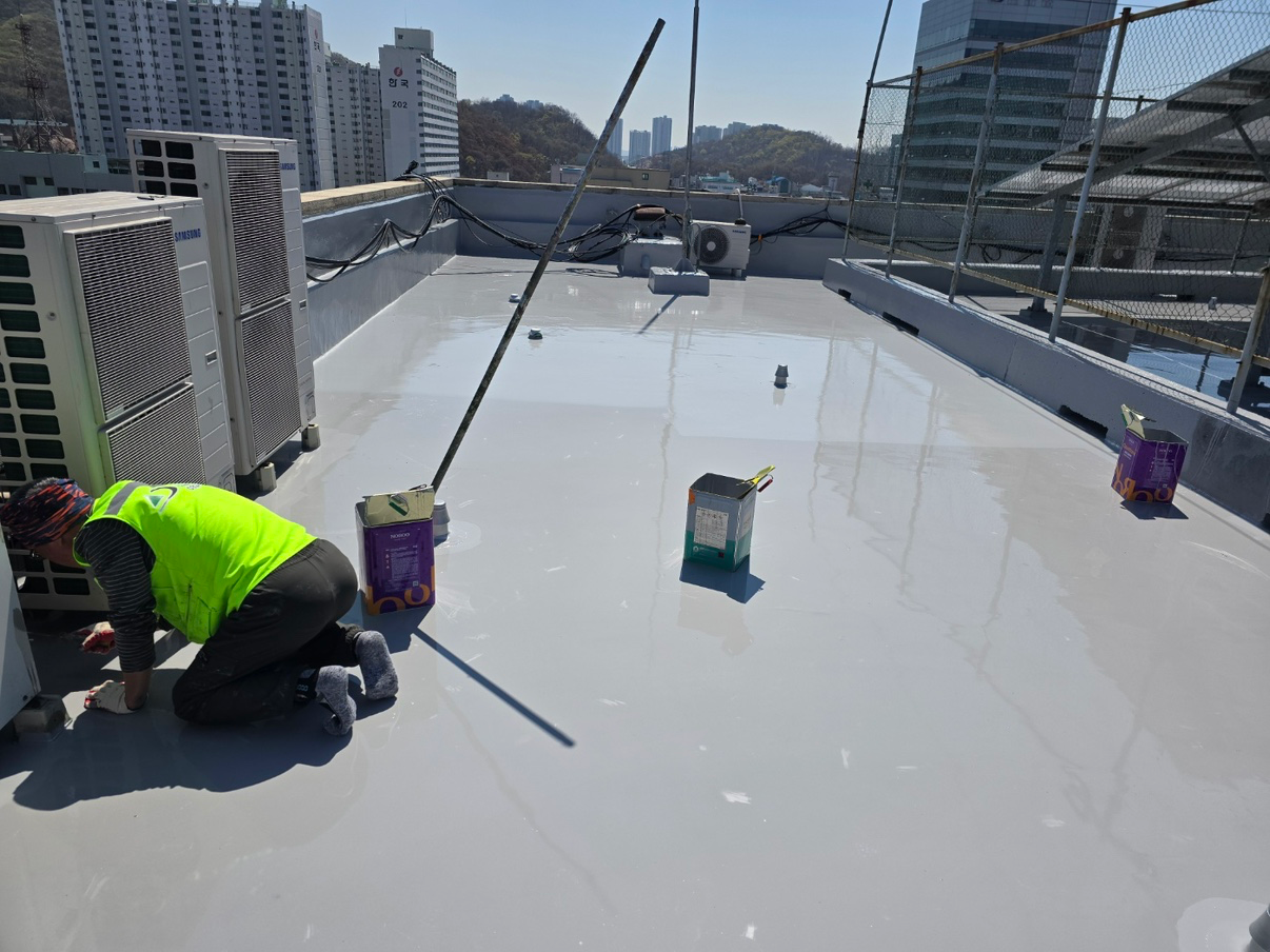Post image 5