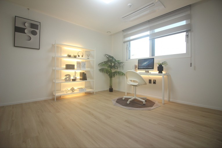 Post image 24