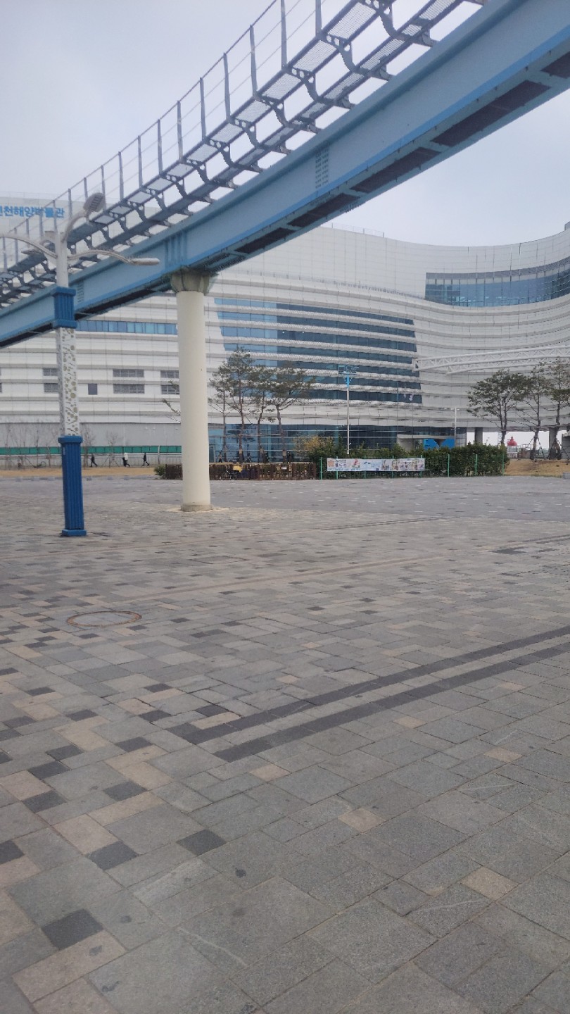 Post image 10