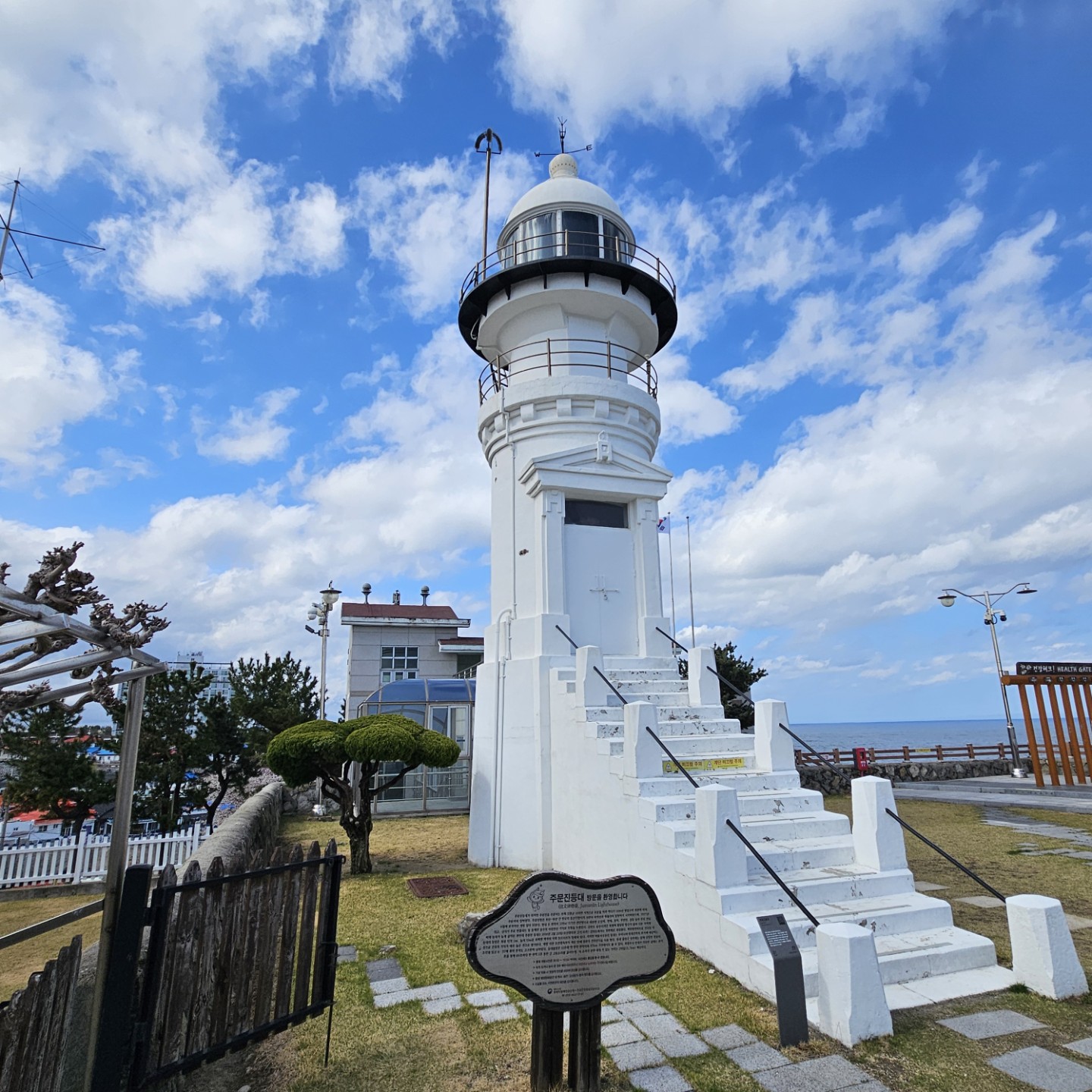 Post image 5