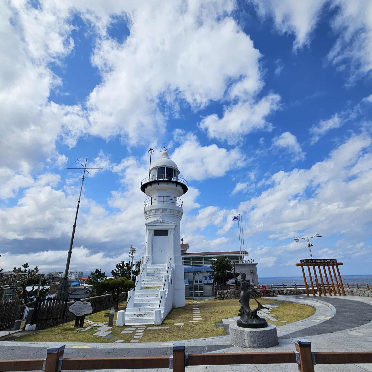 Post image 6