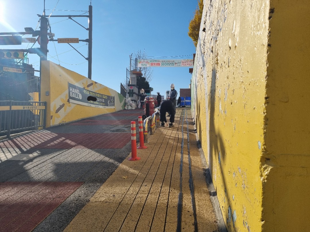 Post image 12