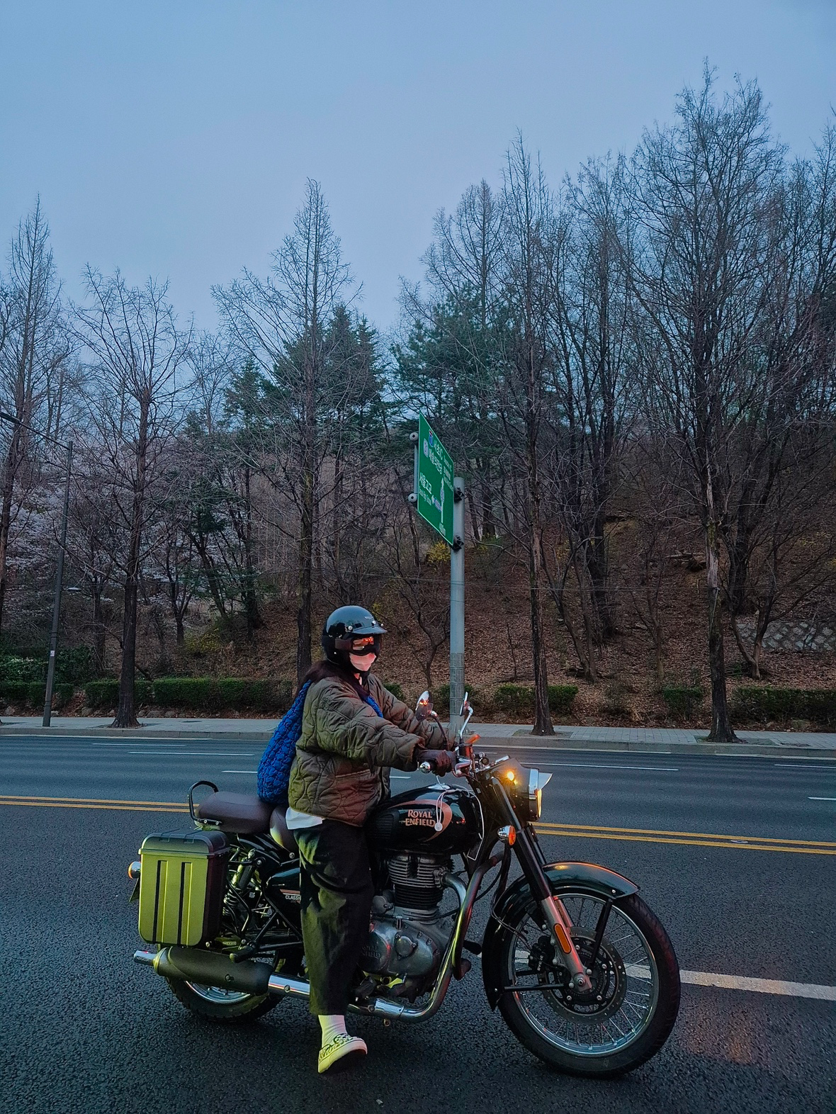 안녕하세요 출퇴근으로만  클래식350 타는 바린이 입니다!