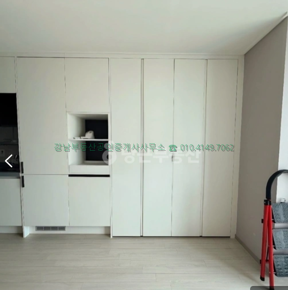 Post image 32