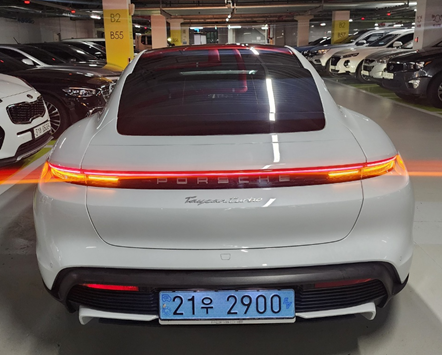 나의두번째 포르쉐 타이칸