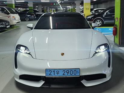 나의두번째 포르쉐 타이칸