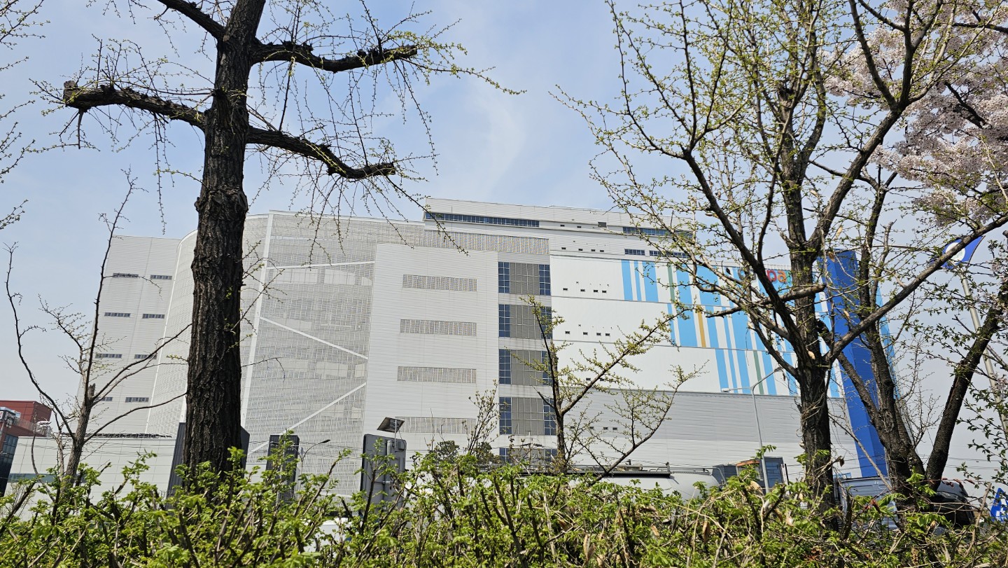 Post image 10