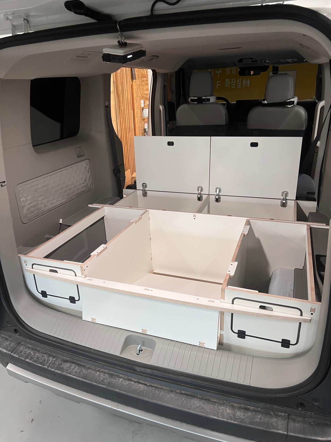 기아 PV5 차박캠핑카