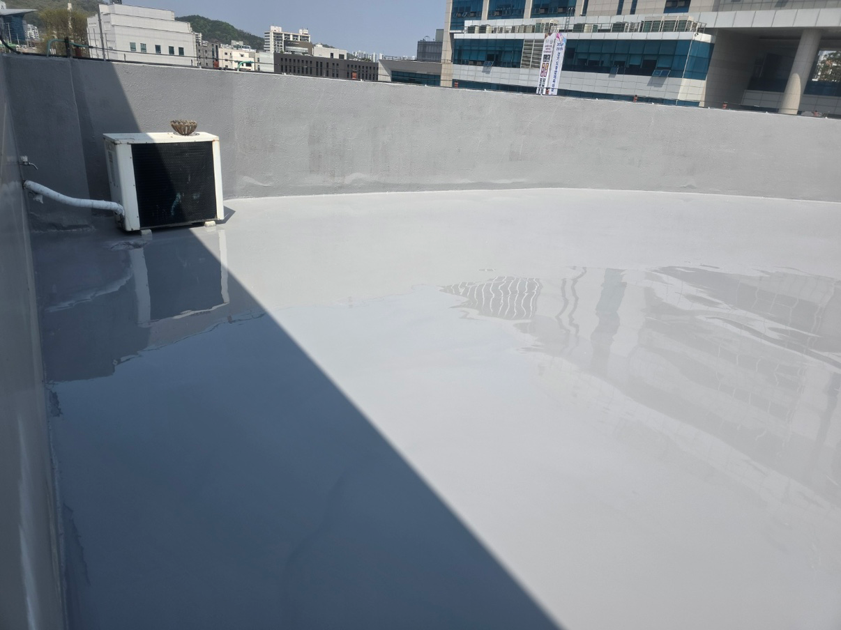 Post image 9