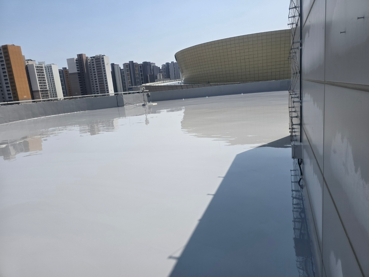 Post image 7