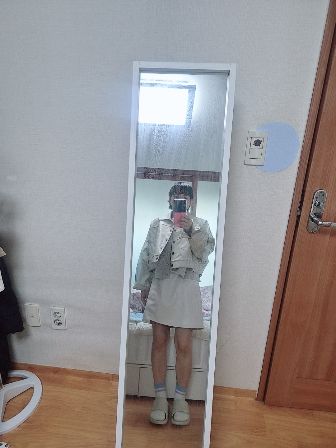 Post image 4