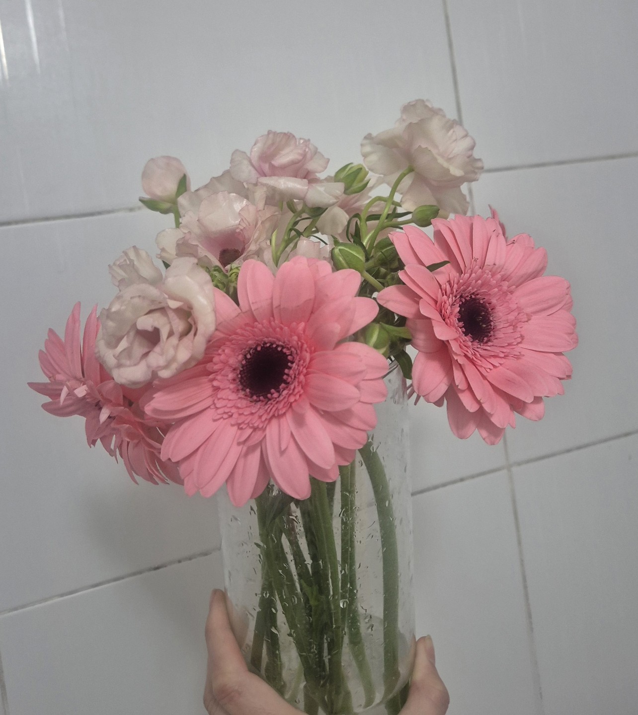 꽃을 사면 좋은 점.1주일은 거뜬히...