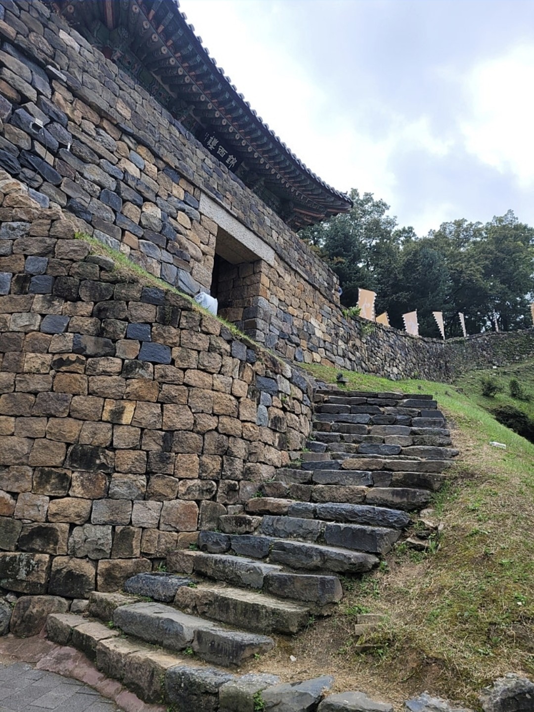 Post image 10