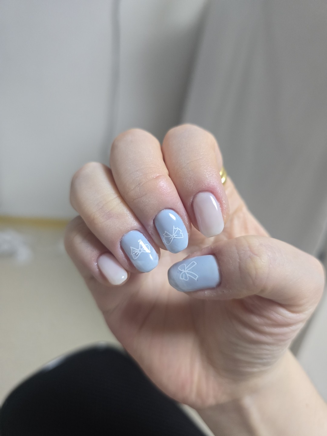 왼손은 화려하게 오른손은 간단하게🤭