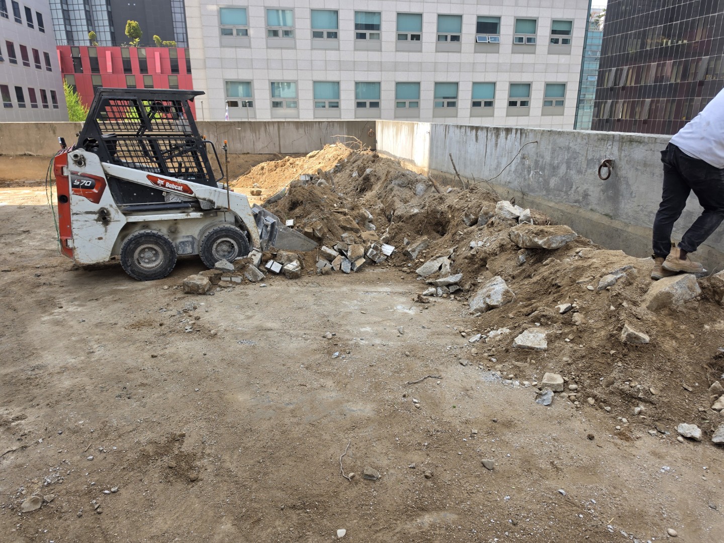 Post image 12