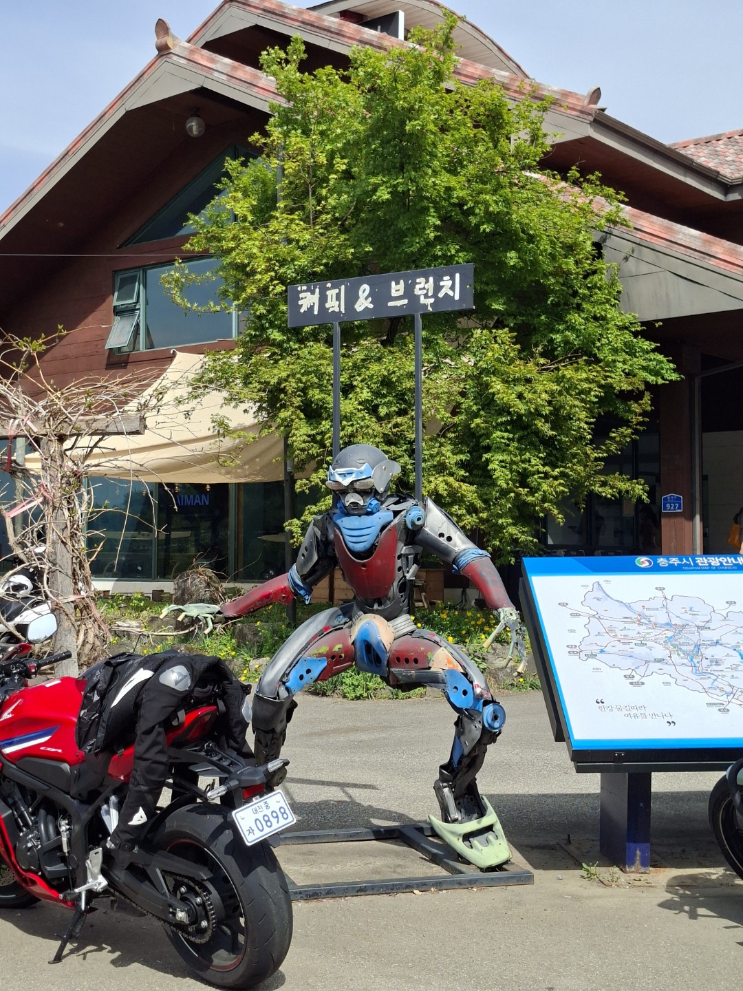 Post image 6