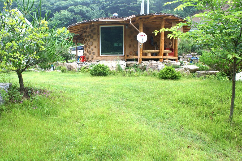 Post image 3