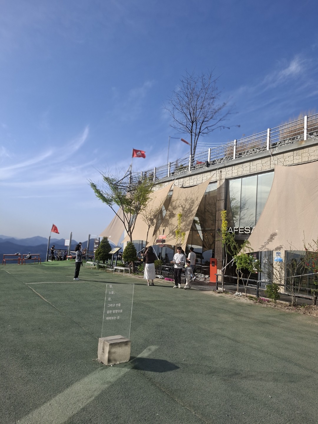 Post image 11