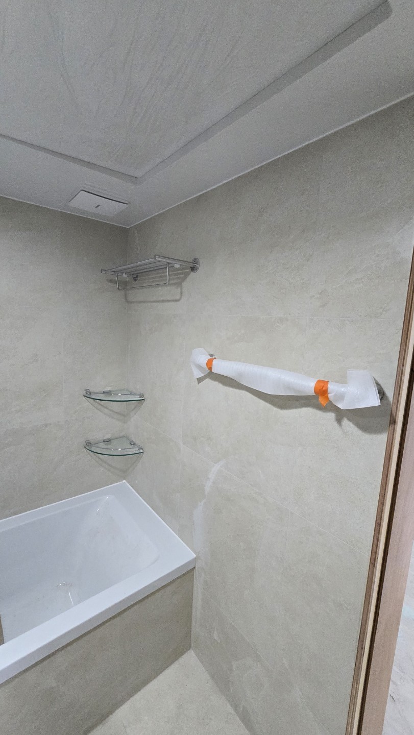 Post image 7