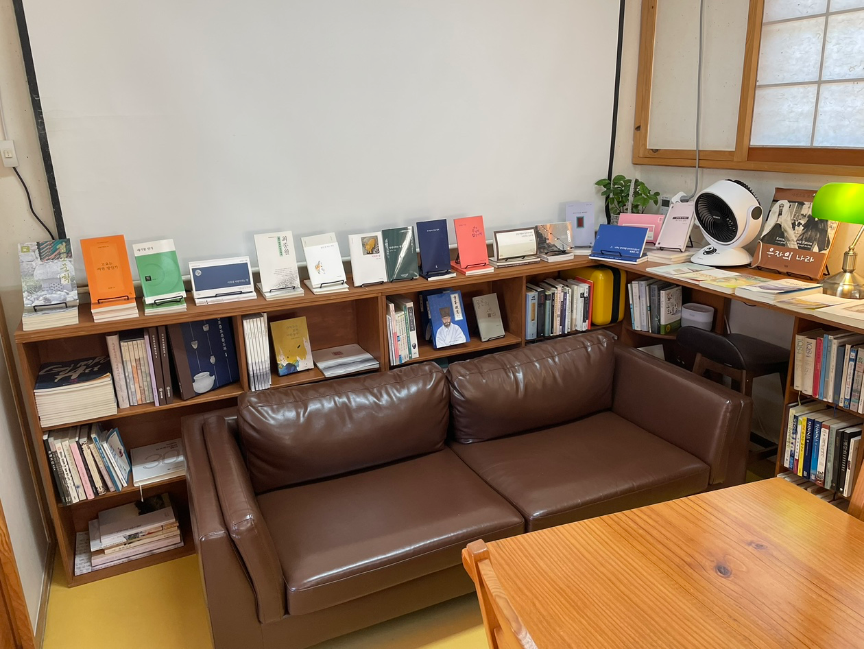Post image 12