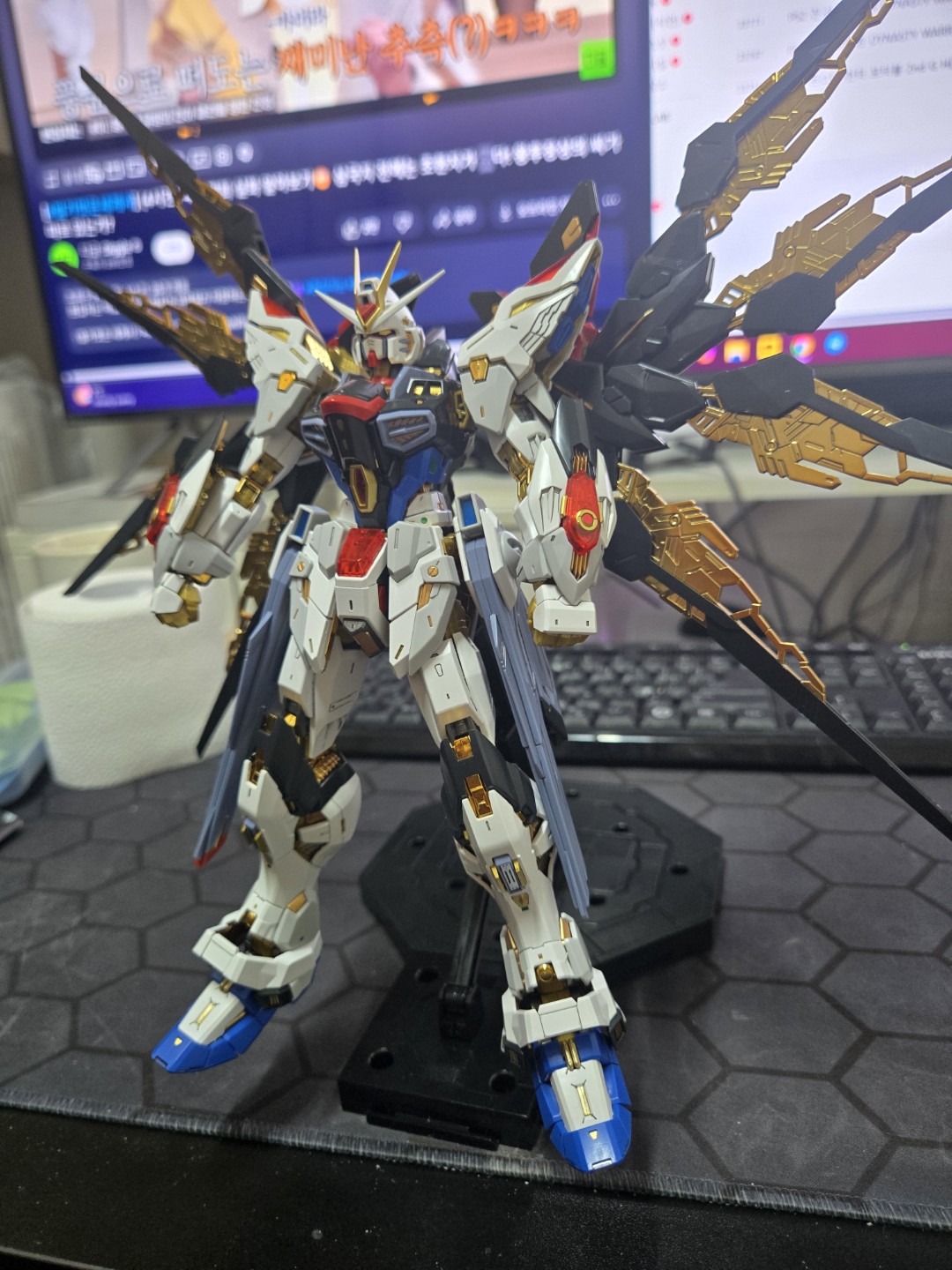 Post image 3