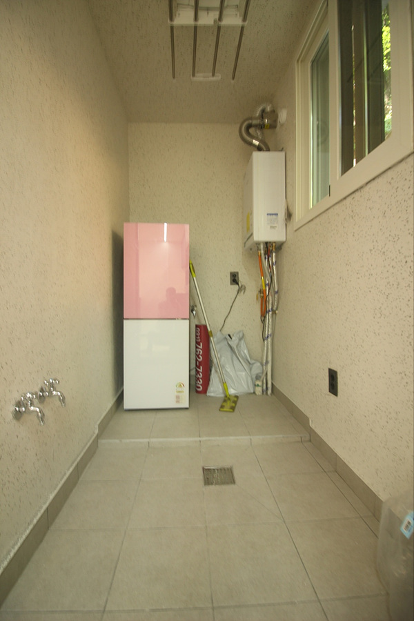 Post image 27