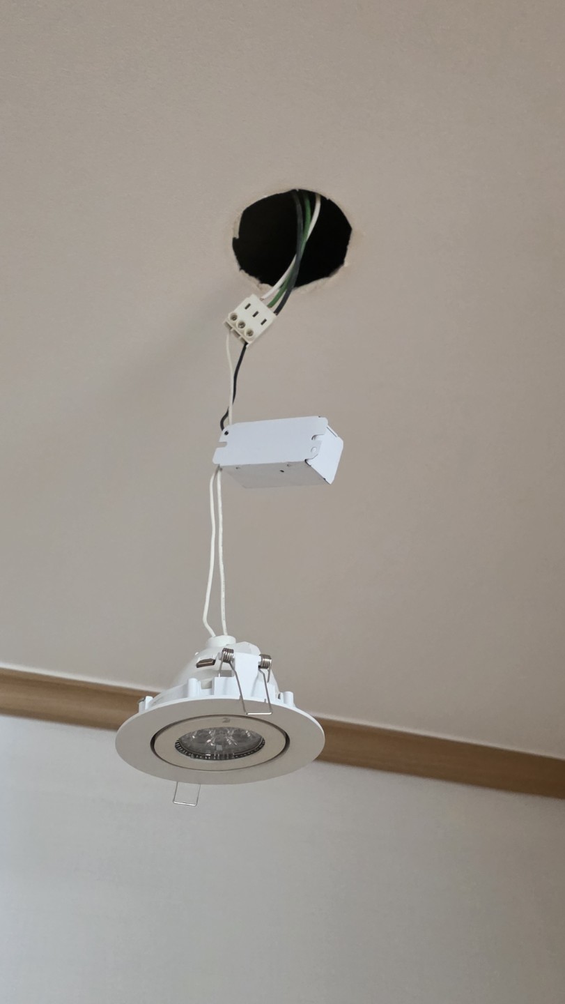Post image 15