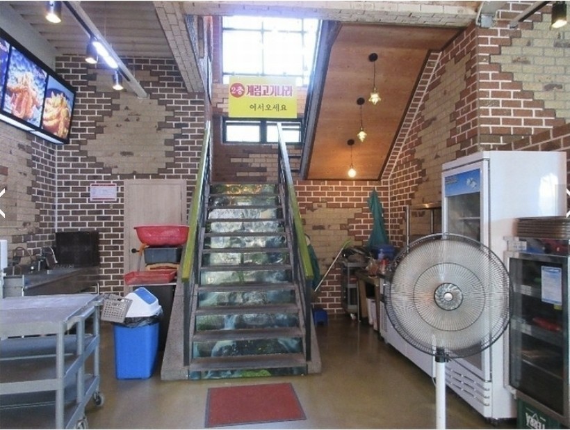 Post image 12