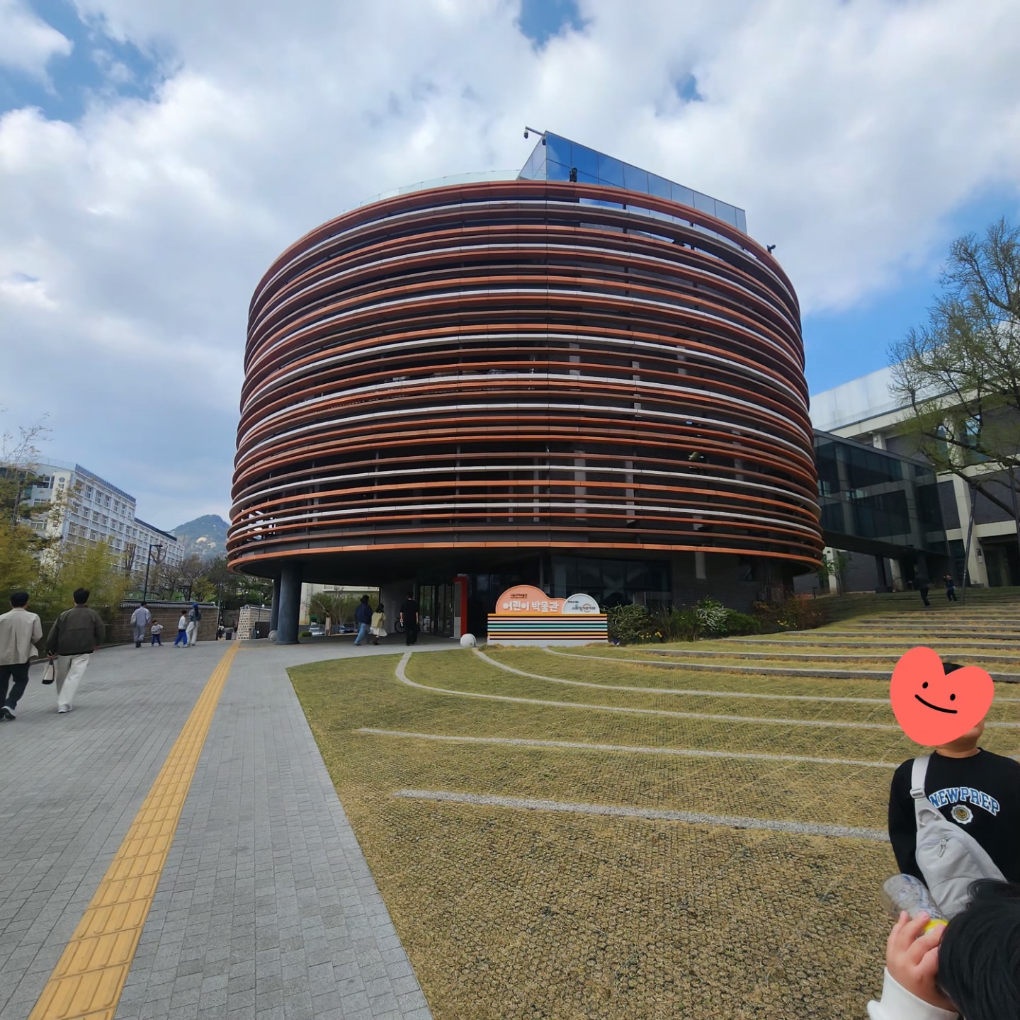 Post image 6