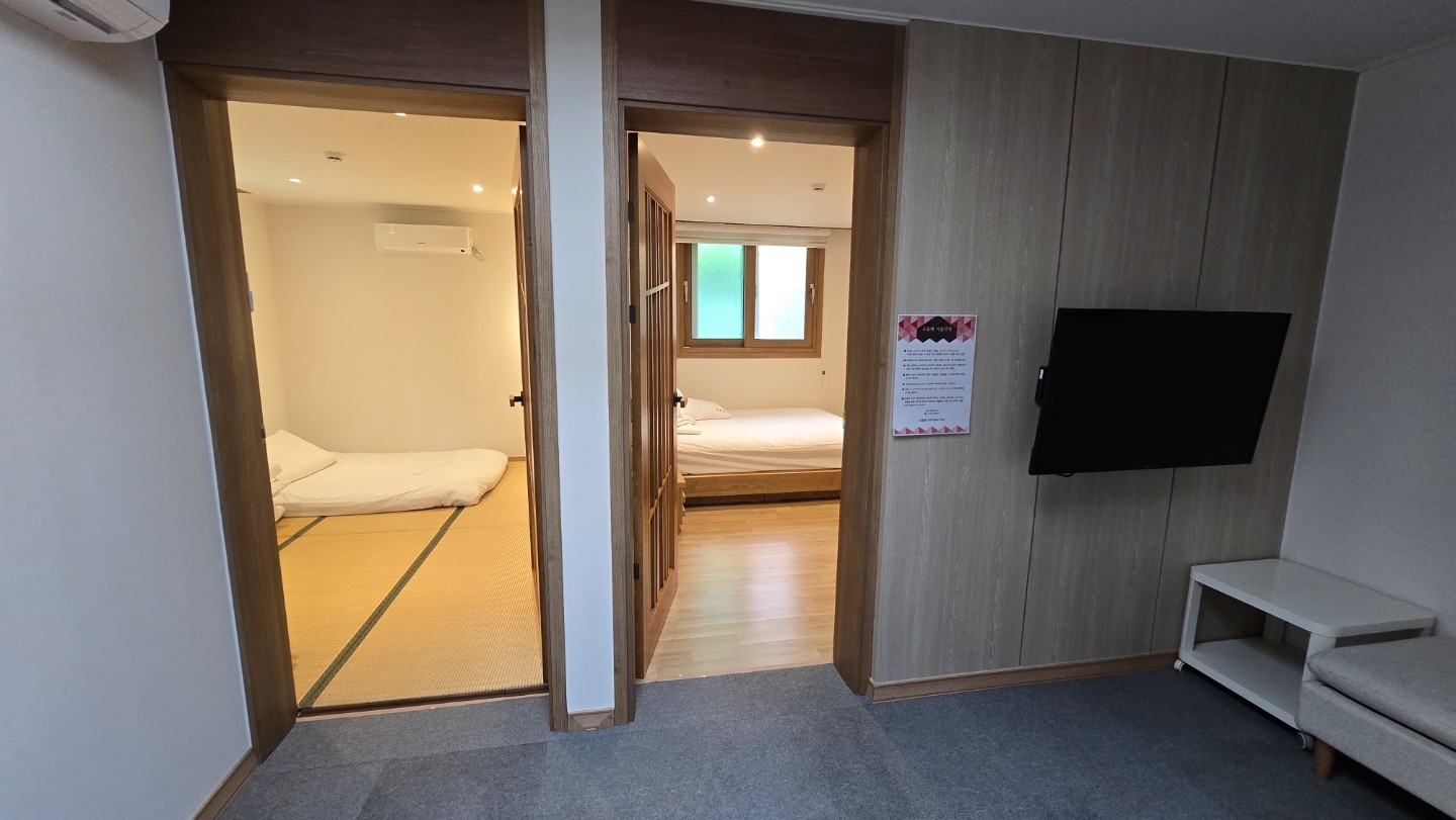 Post image 23
