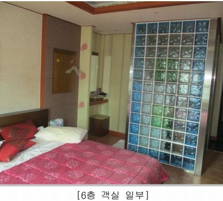 Post image 9
