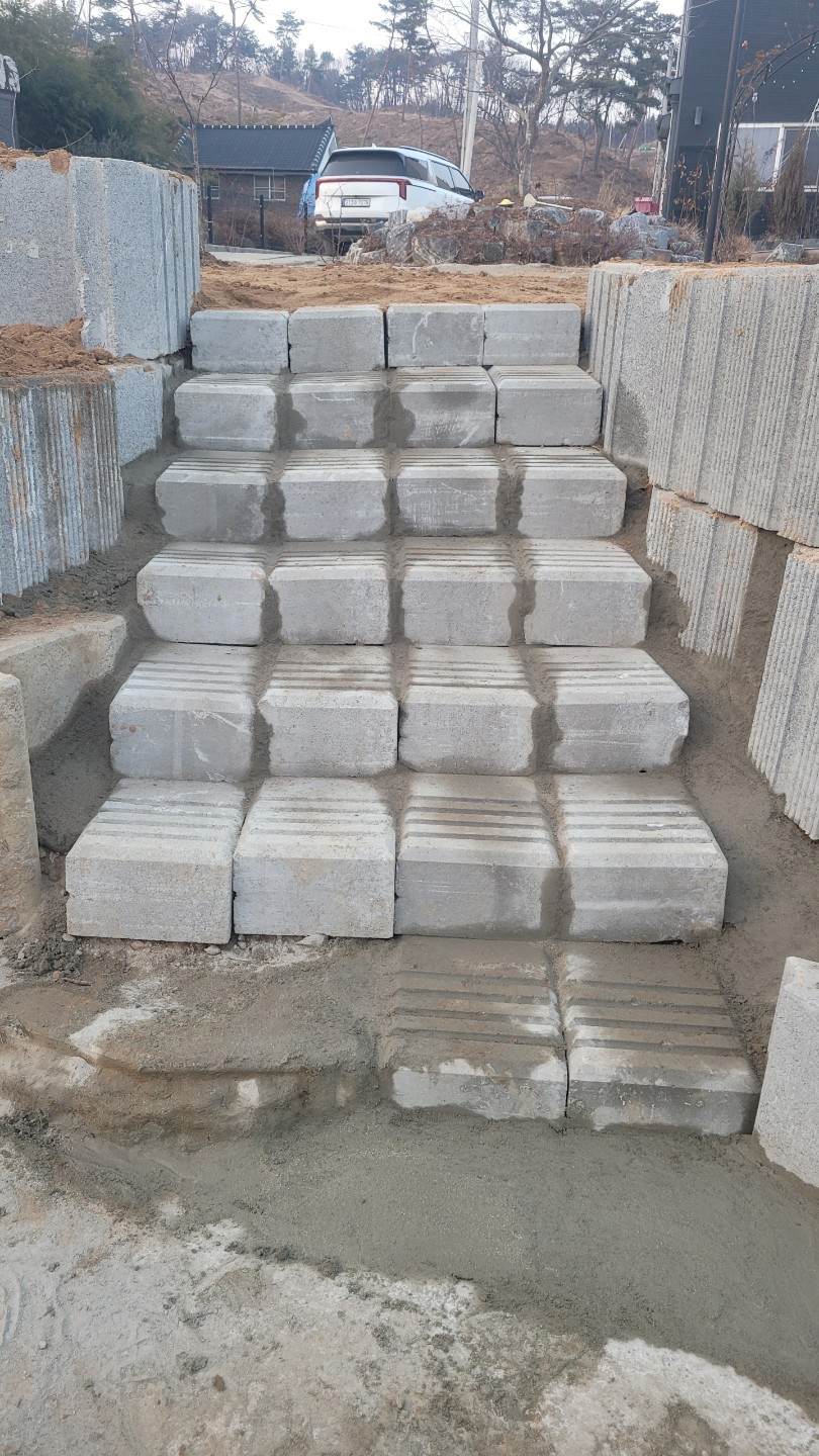 Post image 11