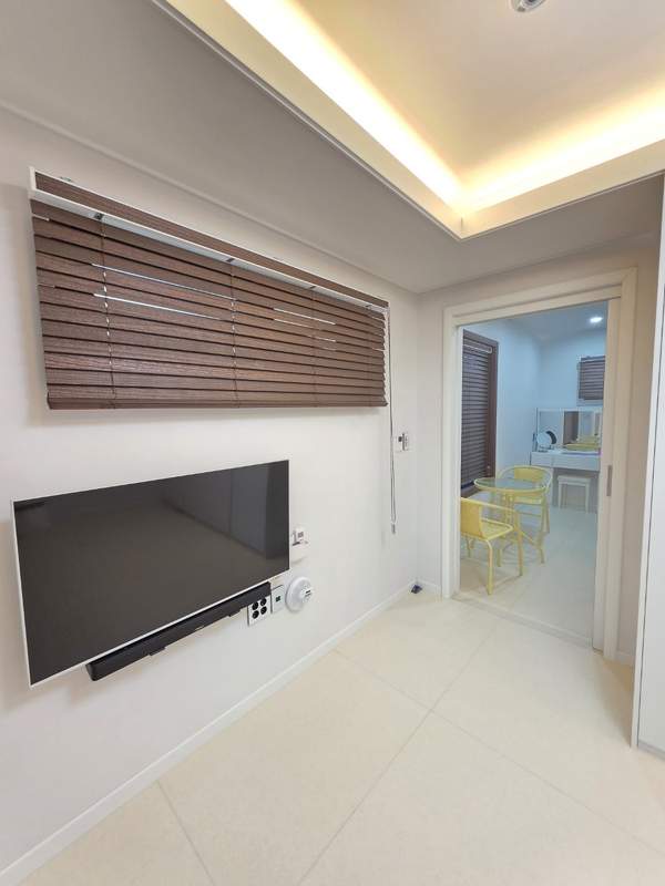 Post image 23