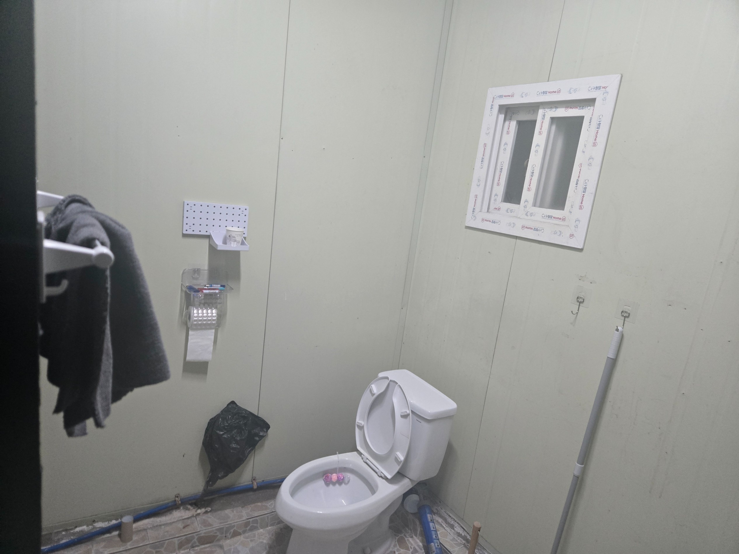 Post image 10