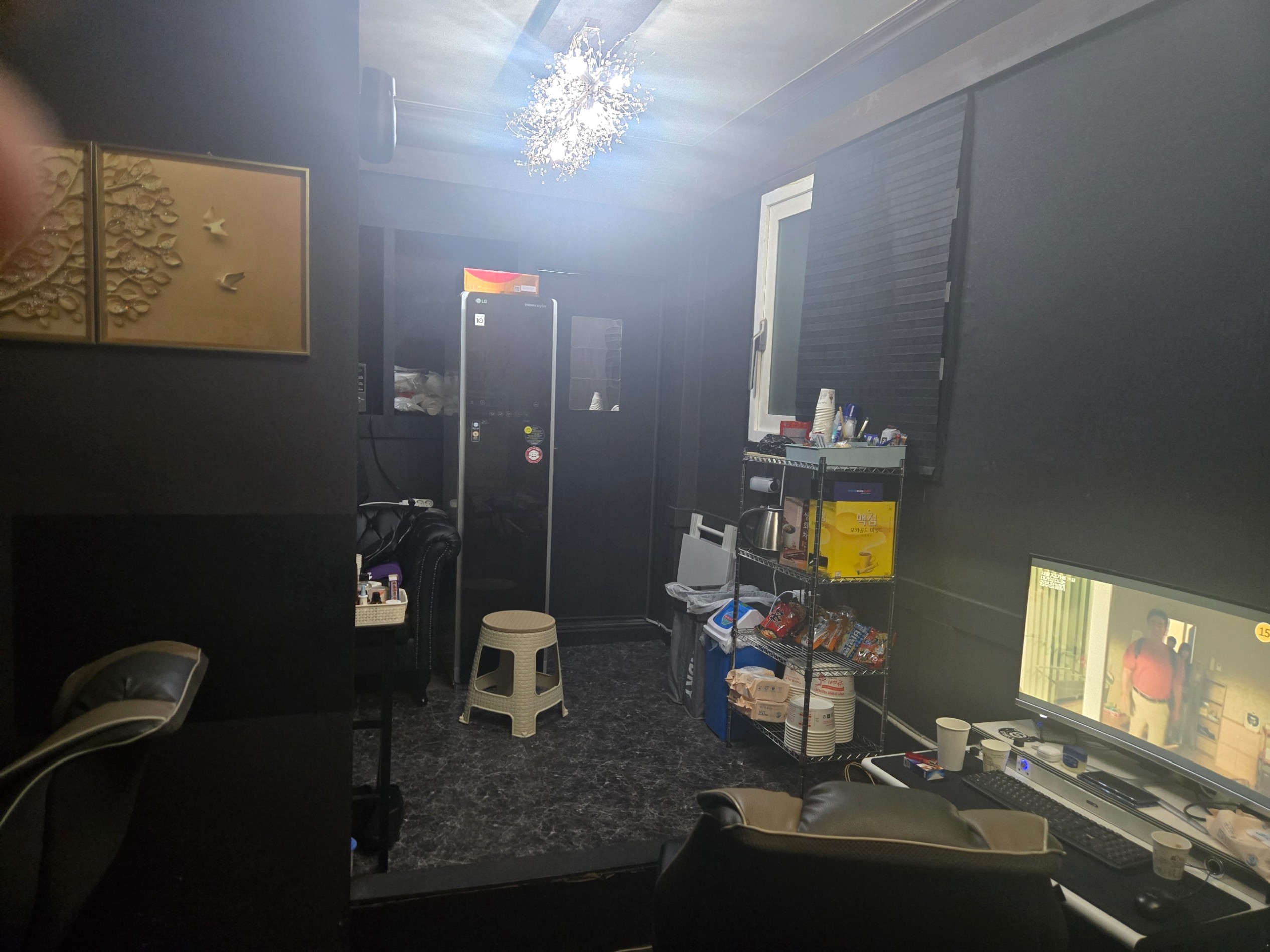 Post image 7